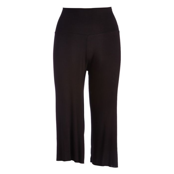 Women Black Solid Capri Pant